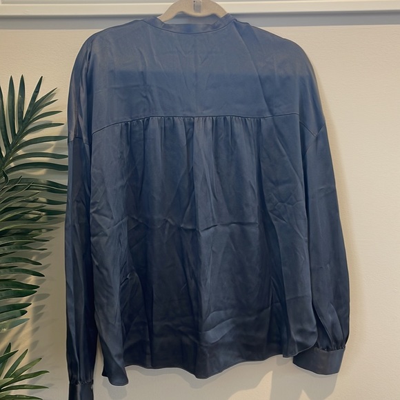 Vince Silk Blouse Size L - Picture 4 of 5